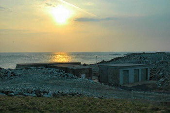 Picture of the LIMPET wave power station in the evening sun