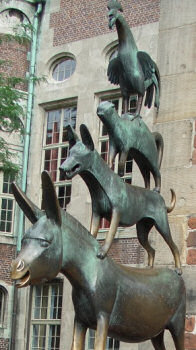 Picture of a statue of the Bremen Town Musician