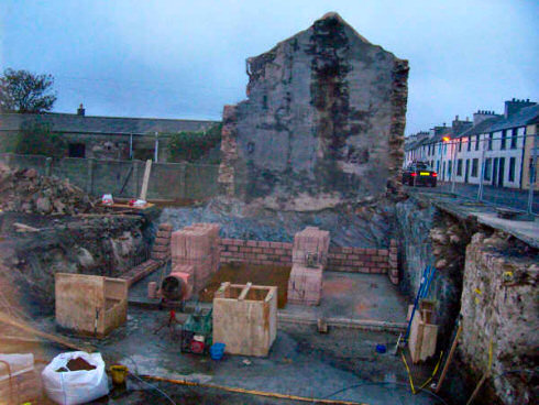 Picture of a building construction site