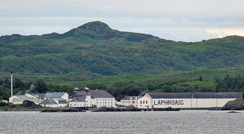 Picture of Laphroaig distillery seen from the sea