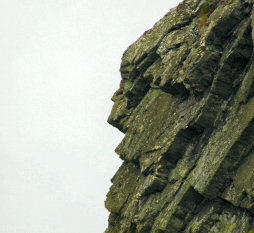 Picture of a rock formation looking like the silhouette of an old woman