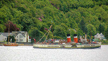 Picture of the paddle steamer Waverley cruising along a sea loch