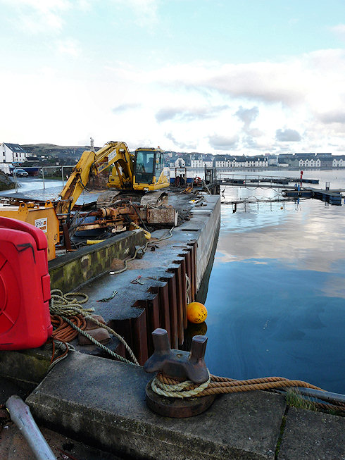 Picture of an under construction quay wall