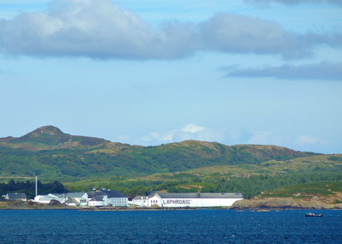 Picture of Laphroaig distillery from the ferry
